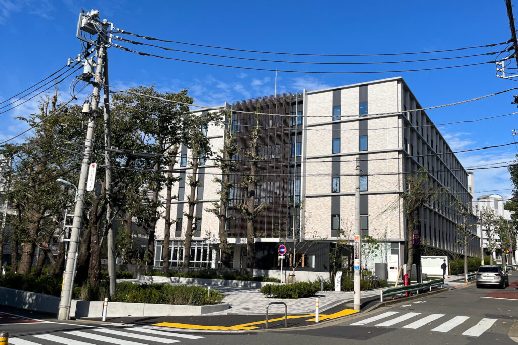 中目黒に完成したビジネス・コートの外観